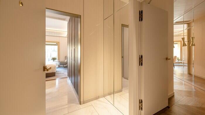 TWO BEDROOM ALMANAC SUITE