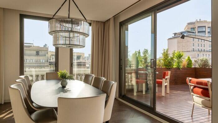 GRAND PENTHOUSE SUITE