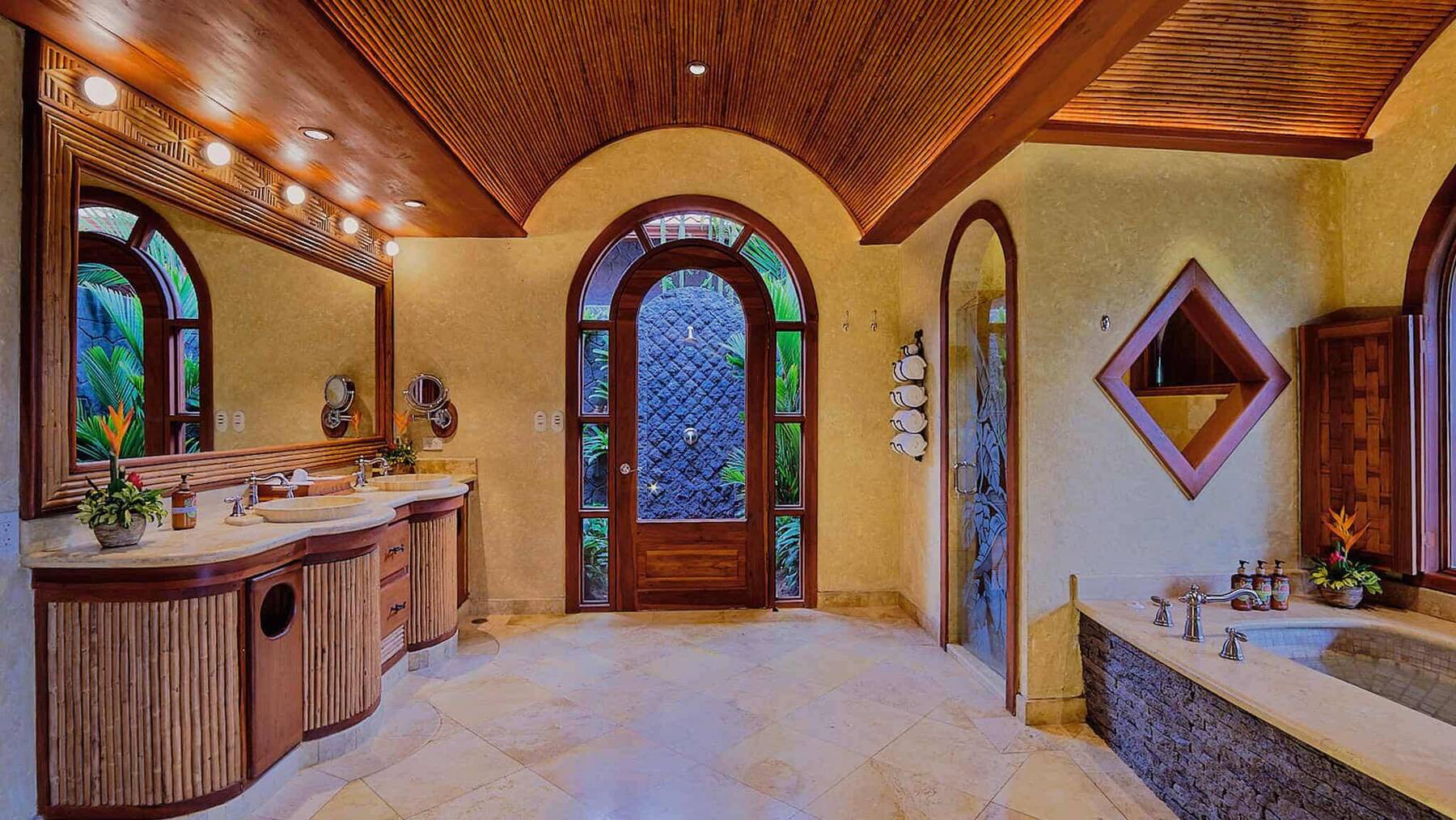 PALM BUNGALOW