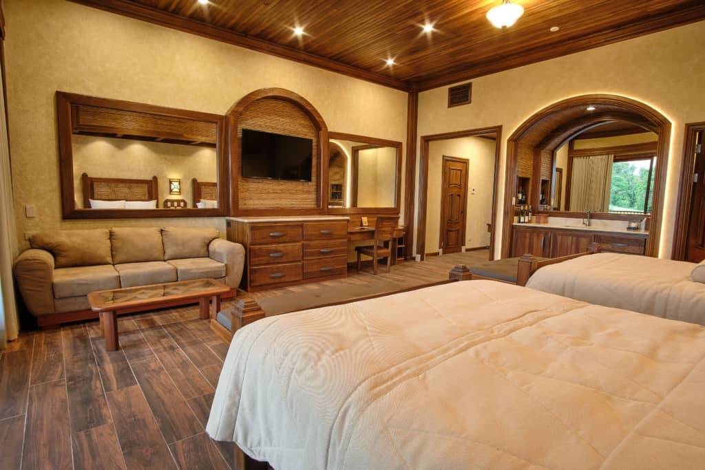 VISTA GRANDE DOUBLE QUEEN ROOM