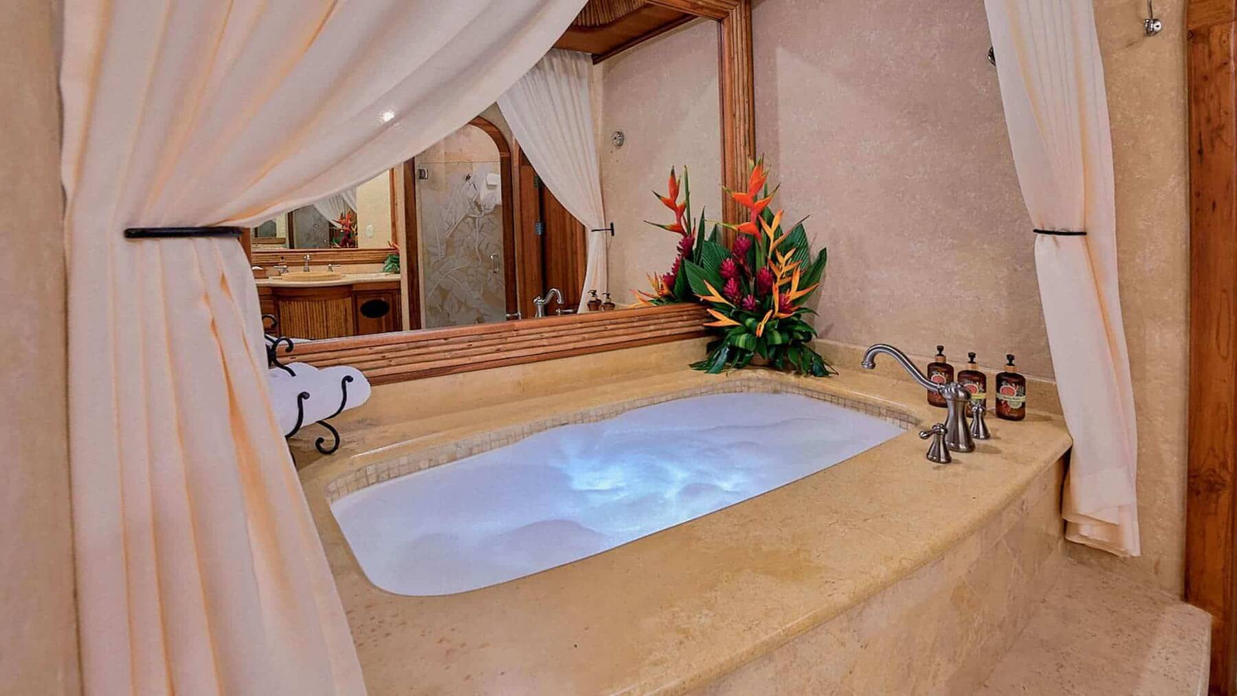 VISTA GUEST ROOM 