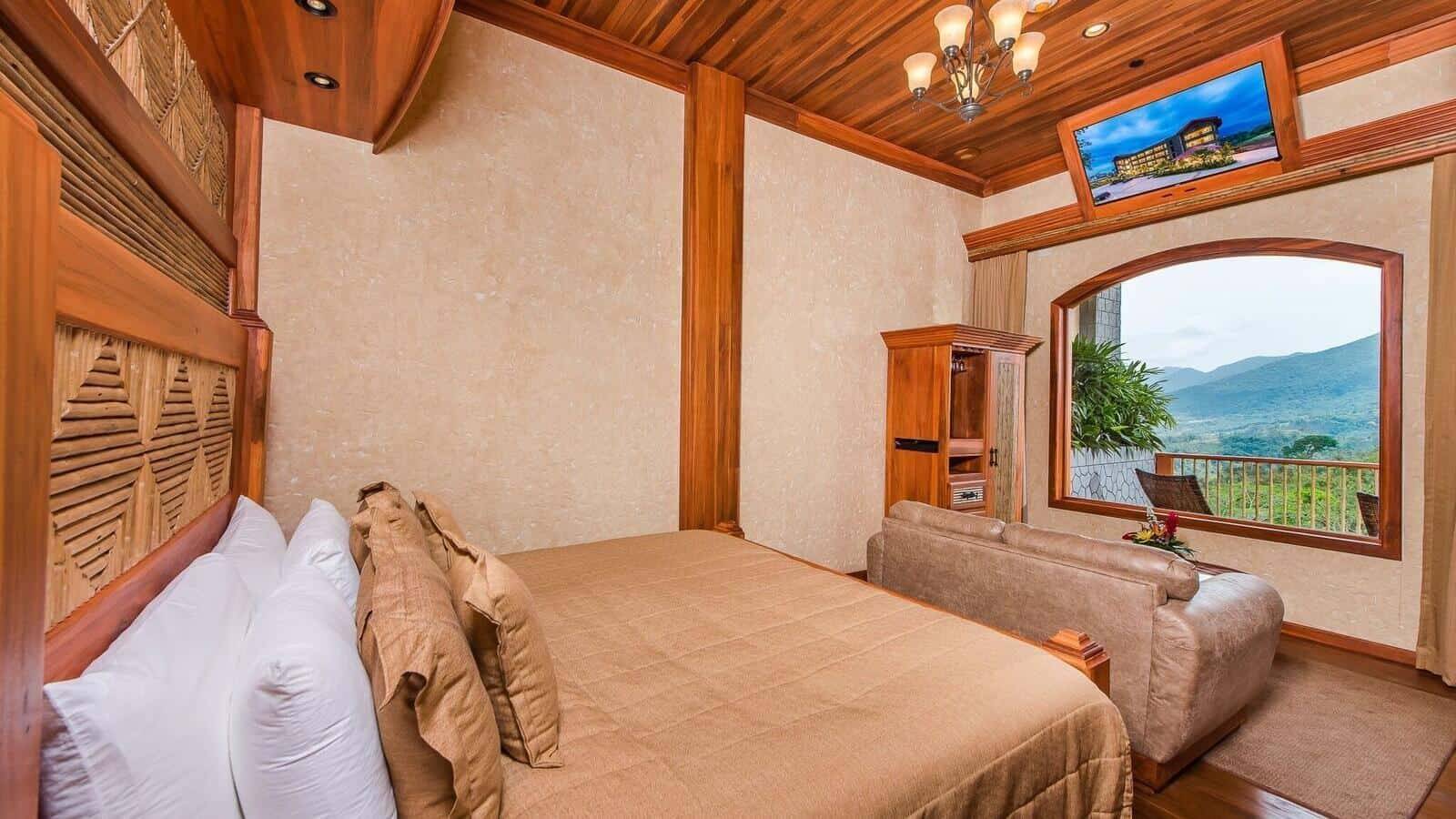 THREE BEDROOM PREMIER SUITE