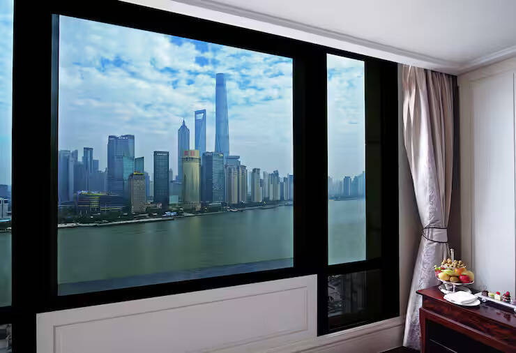 DOUBLE QUEEN PREMIUM PANORAMA RIVER VIEW ROOM