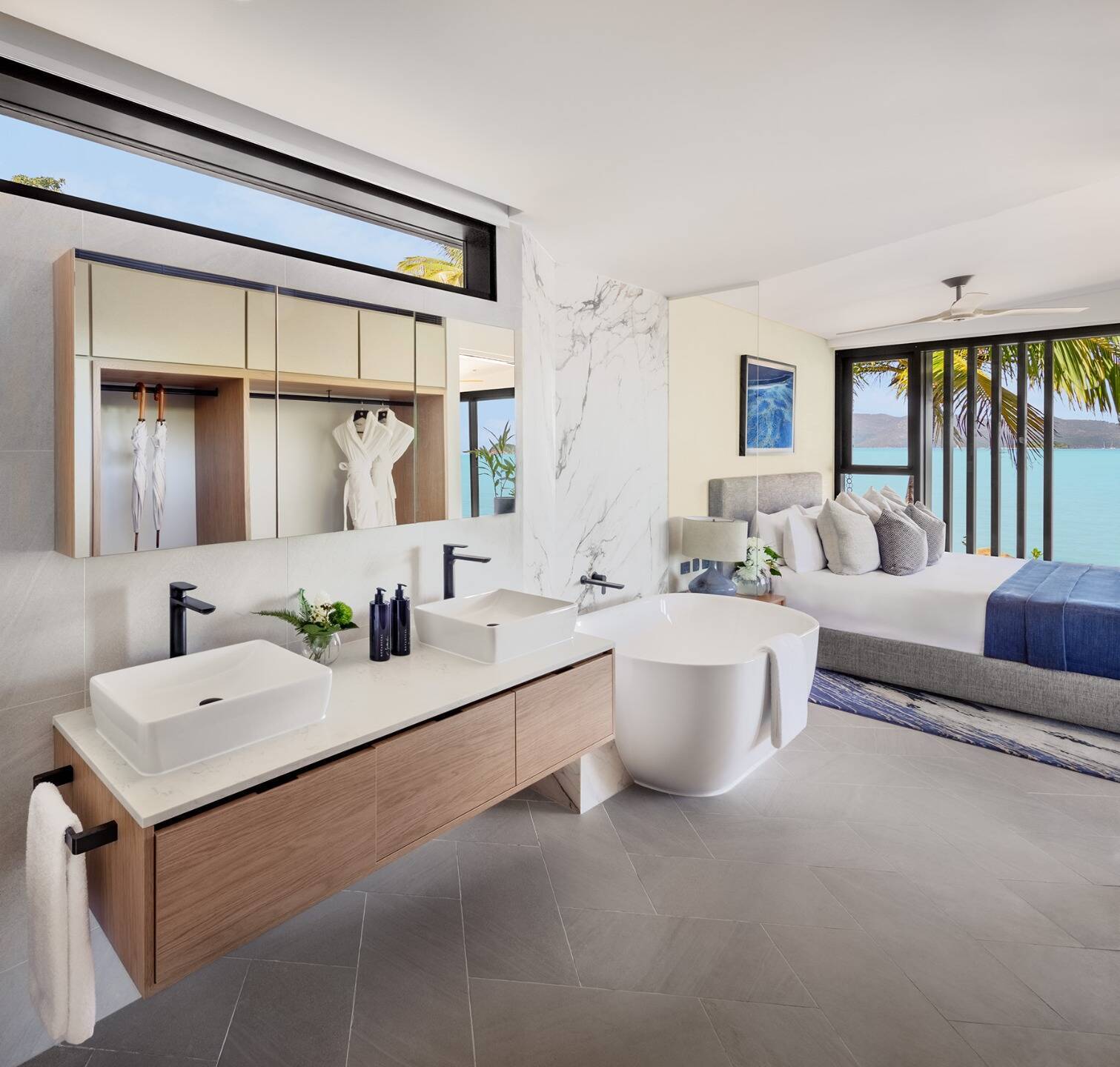 ONE BEDROOM BEACHFRONT PAVILLION SUITE