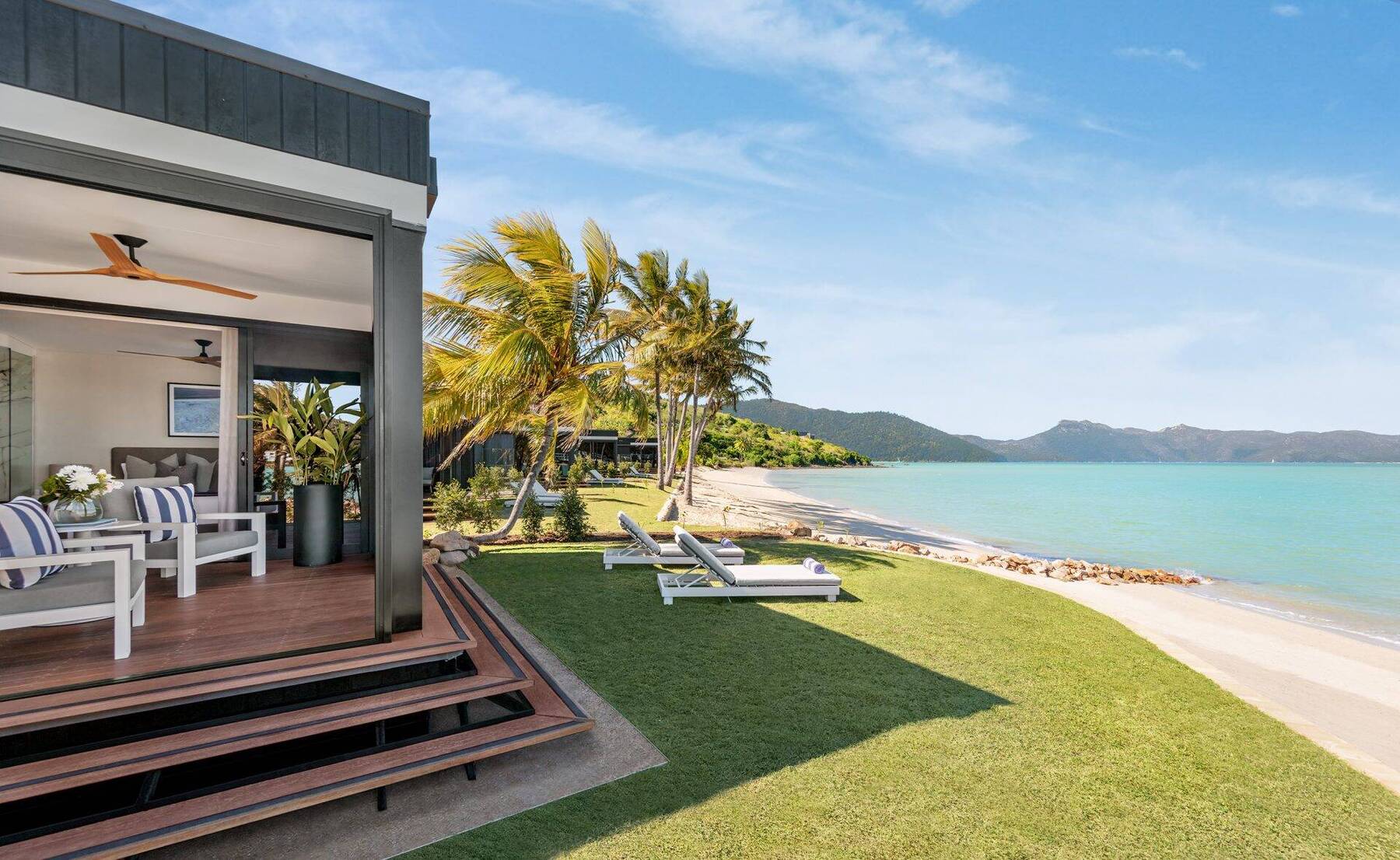 ONE BEDROOM BEACHFRONT PAVILLION SUITE