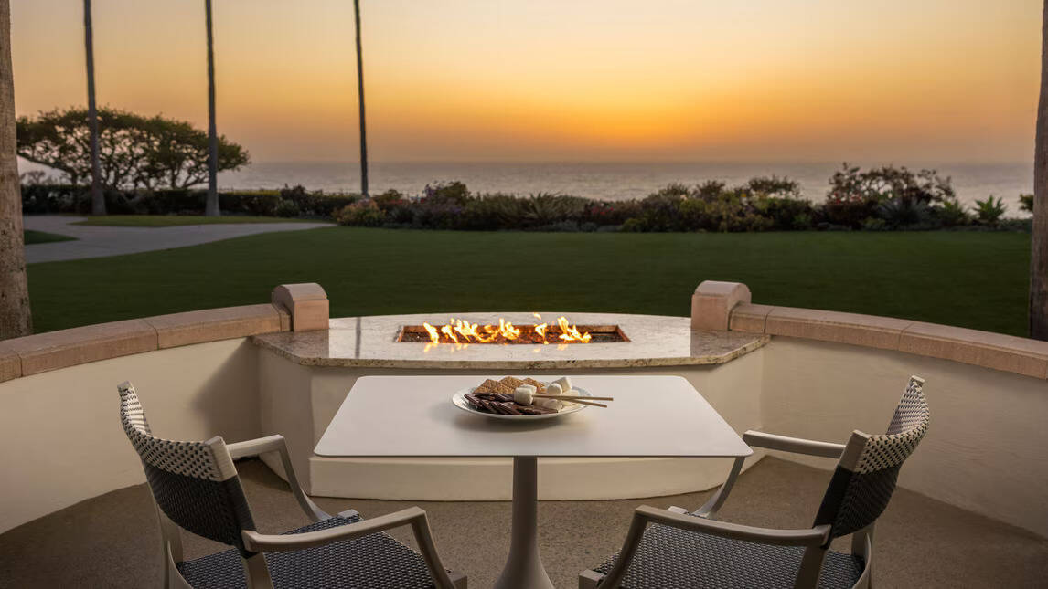 OCEAN VIEW FIRESIDE TWO QUEEN BEDS