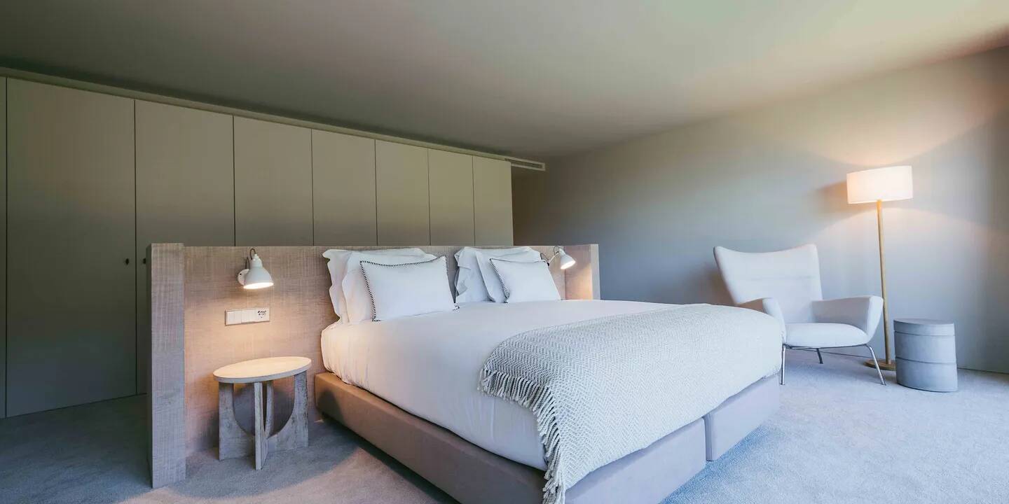 House Collection Retreat Premium One Room