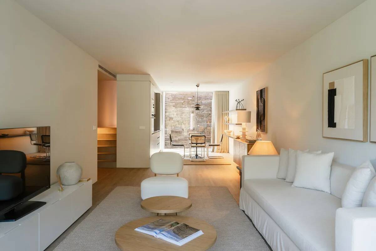 House Collection Retreat One Room
