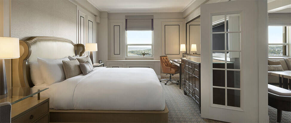 Fairmont Gold Signature Room