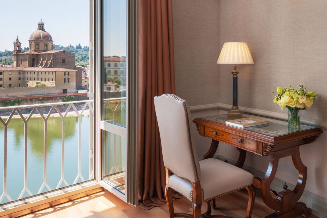 Premium Room King  Arno River View