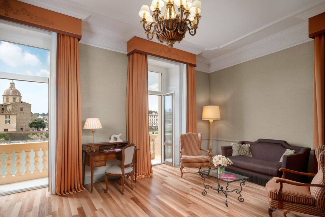 Grand Deluxe Suite King