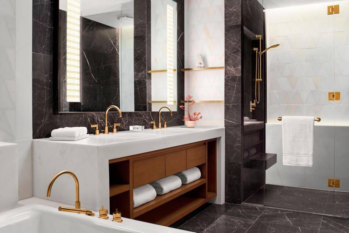 PREMIER RITZ-CARLTON CLUB LOUNGE ACCESS DOUBLE ROOM