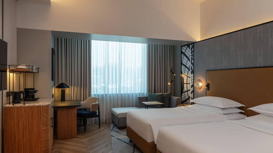 DELUXE TWIN ROOM CITY VIEW