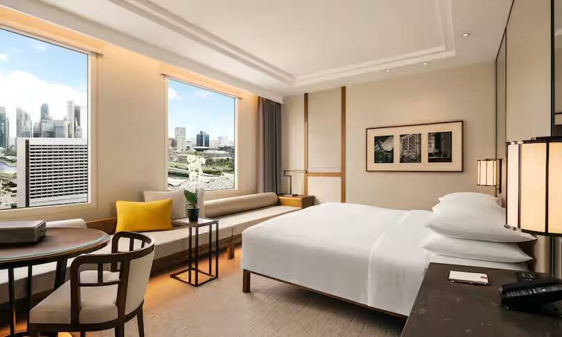 King Premium Corner Room