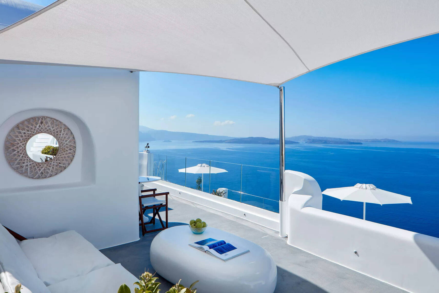 Master Suite with Infinity Pool