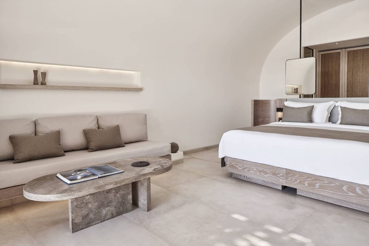 Pool Suite