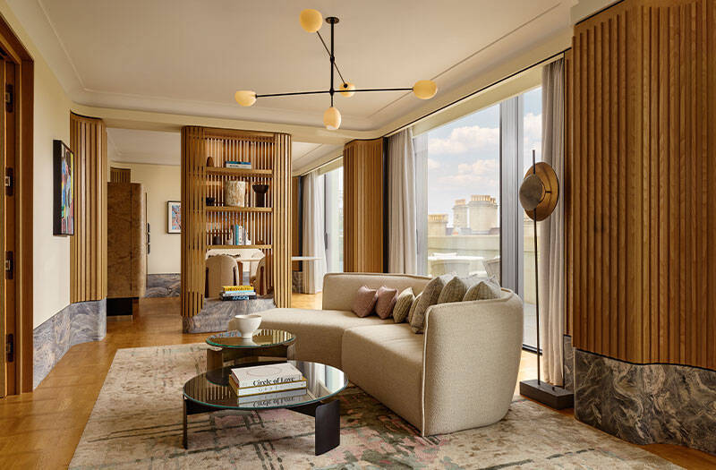 HYDE PARK PENTHOUSE