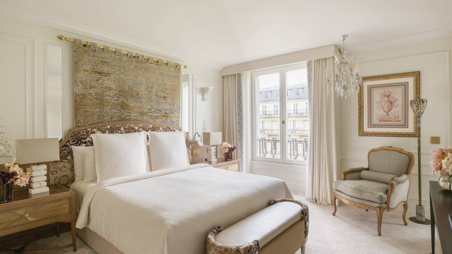 GRAND PREMIER SUITE
