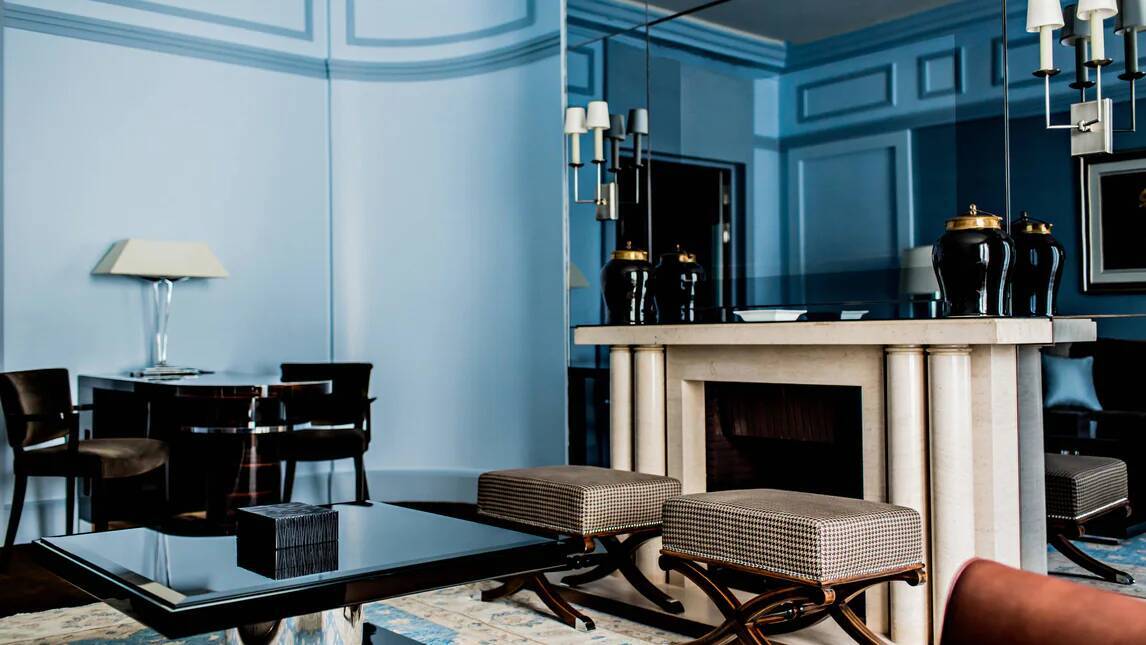 MACASSAR SUITE ONE BEDROOM LARGER SUITE KING SUPER CITY VIEW