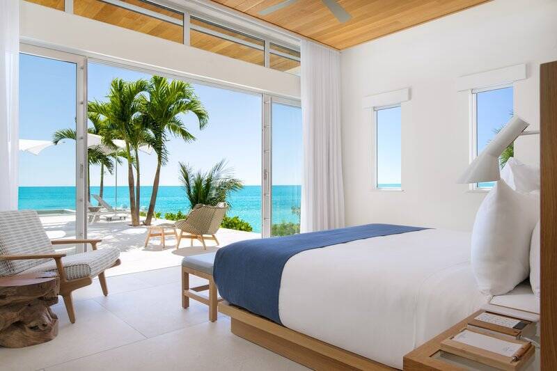 SIX BEDROOM AZURE VILLA