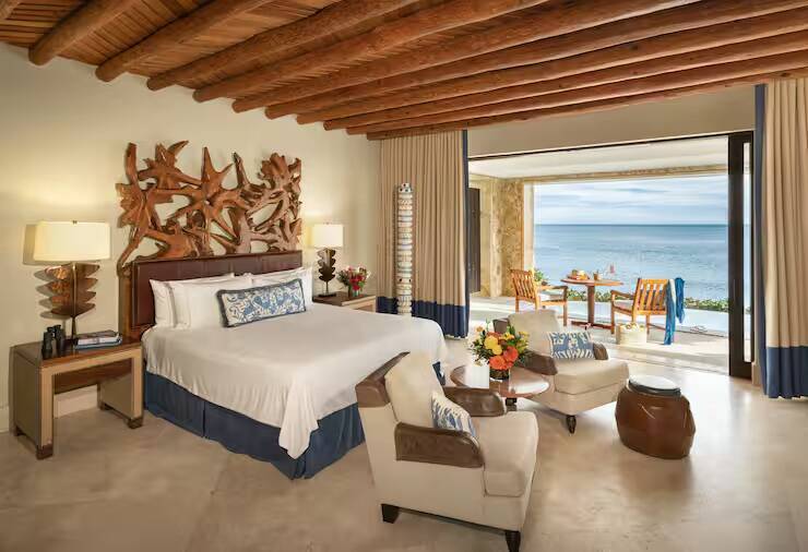King Junior Suite with Plunge Pool