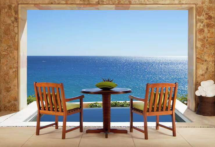 King Junior Suite with Plunge Pool