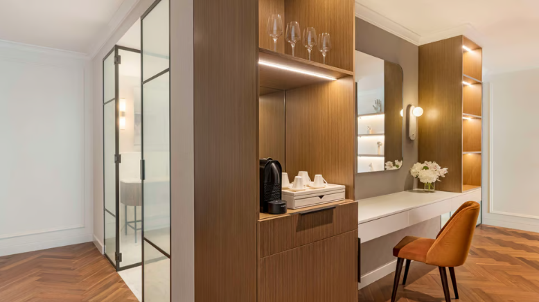 GRAND BURJ VIEW SUITE