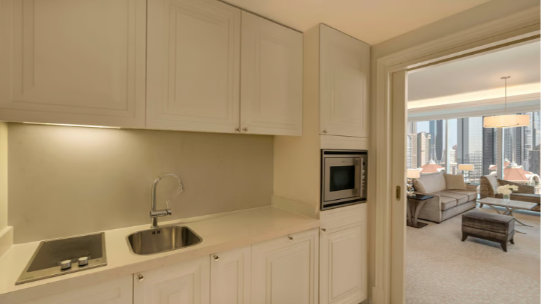 SIGNATURE SUITE