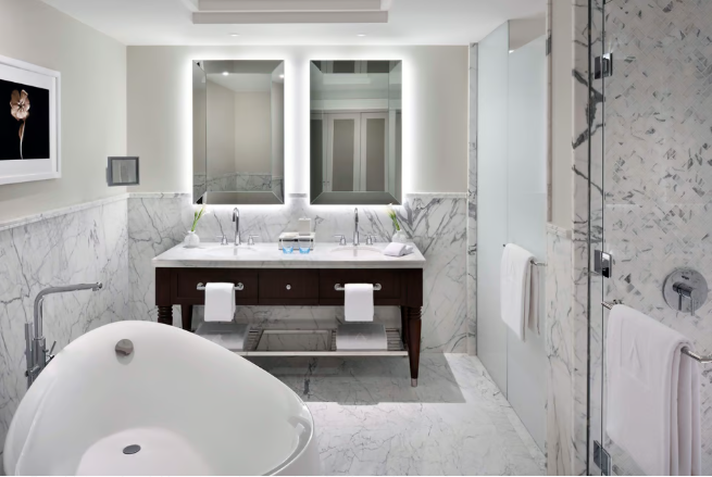 PRESIDENTIAL SUITE