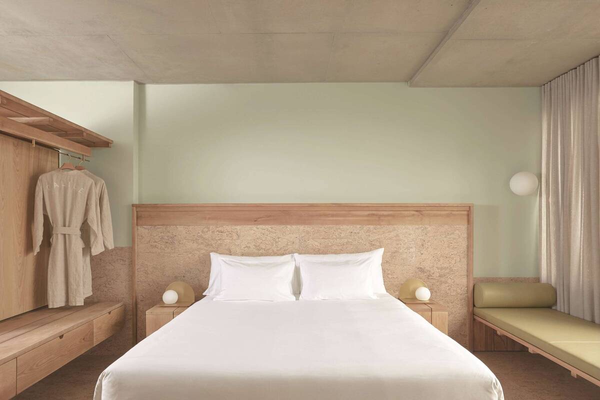 CITY VIEW ROOM