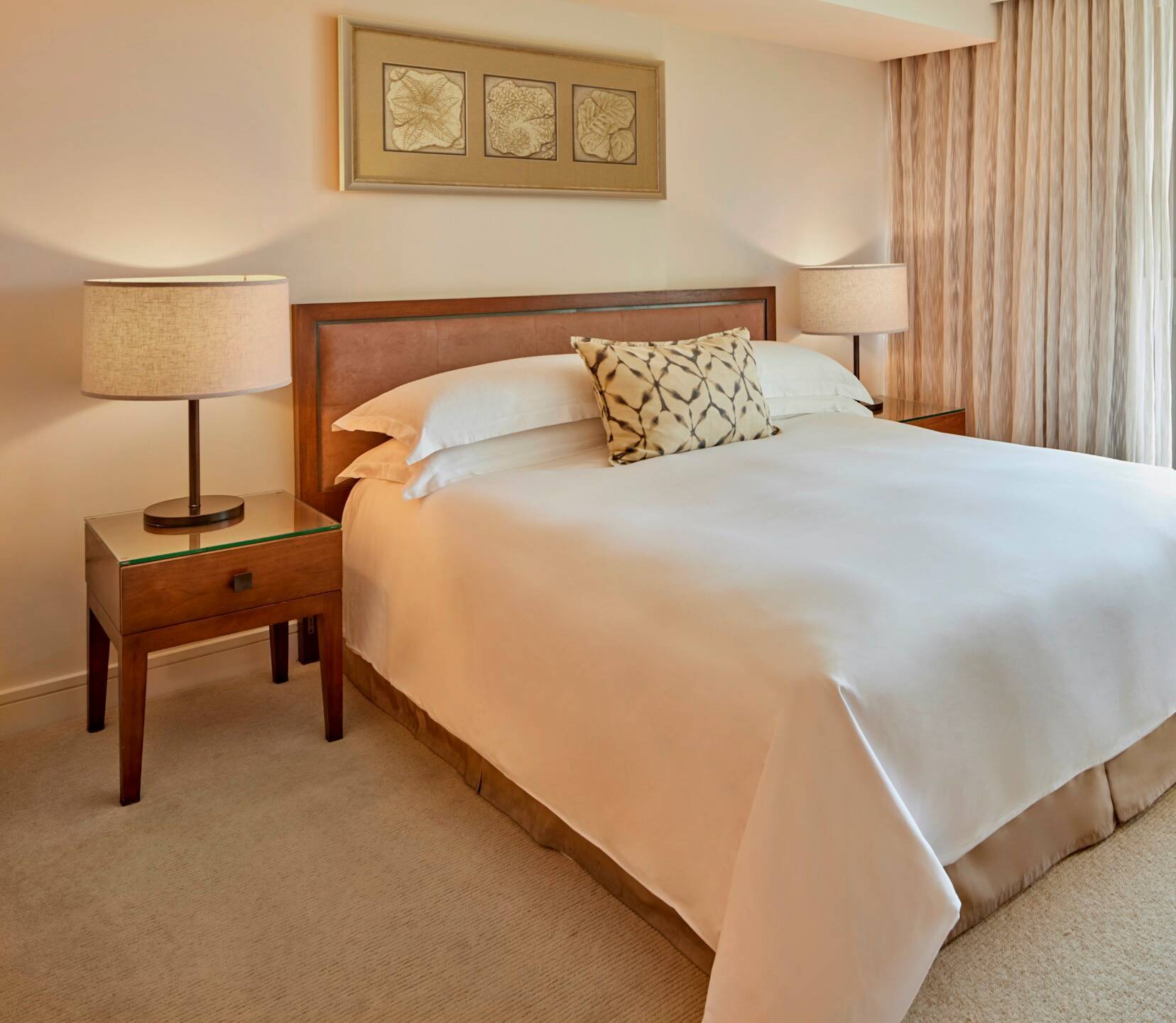 LXR Deluxe Ocean View King with Sofa Bed