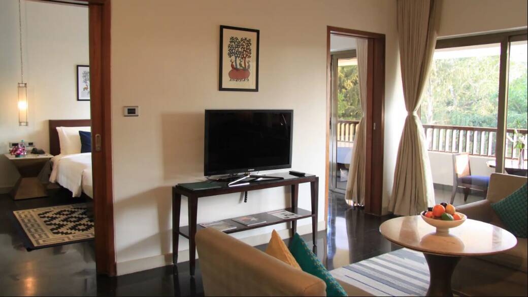 DIWA CLUB SUITE WITH LIVING ROOM POOL VIEW AND BALCONY