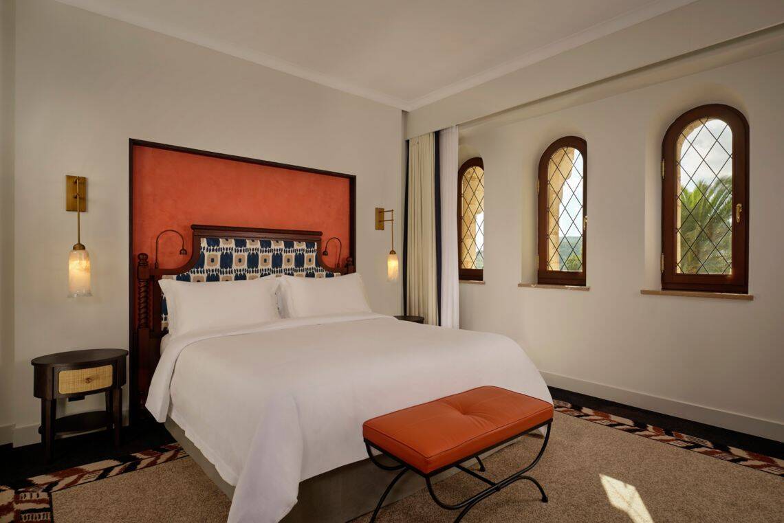 Classic Guest Room Queen Garden View