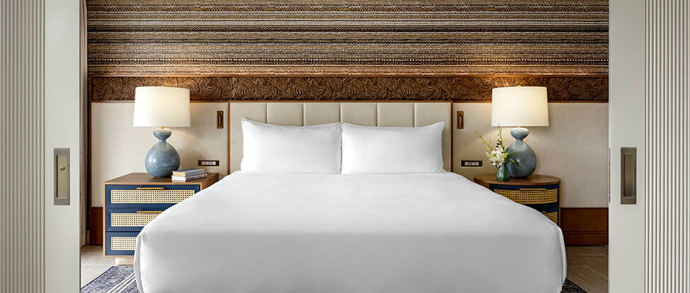 FAIRMONT SUITE KING DOUBLE SOFA BED