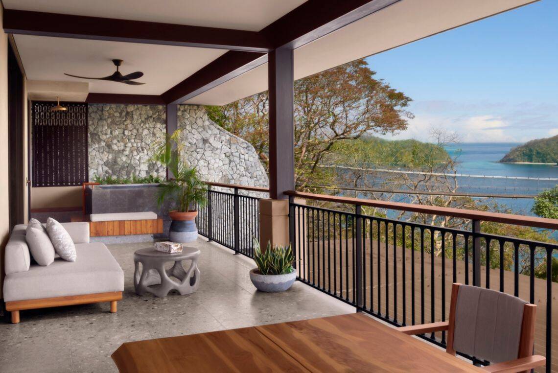 OCEAN VISTA KING SUITE, TERRACE