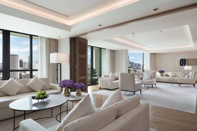 PRESIDENTIAL TERRACE SUITE