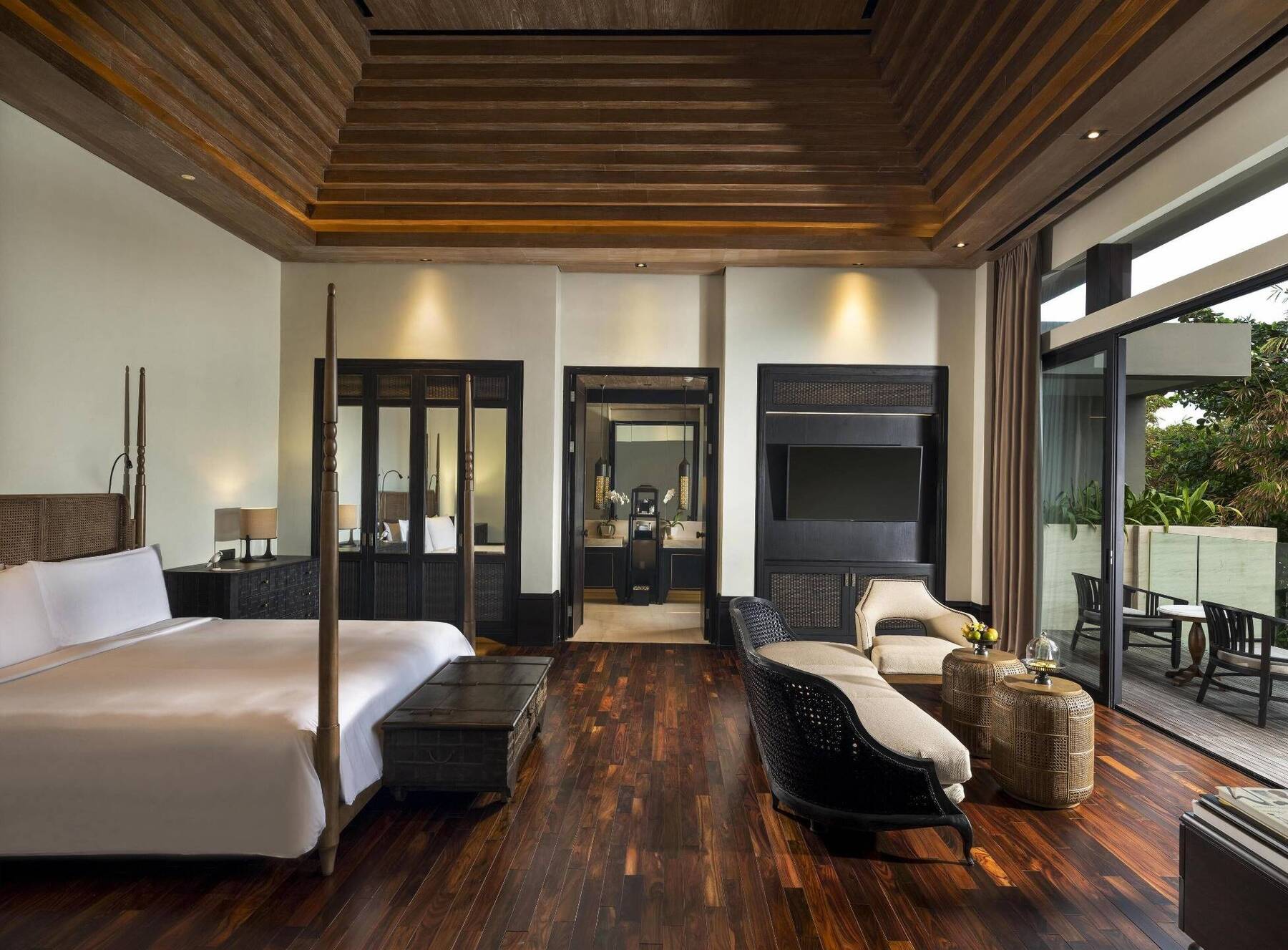 NUSANTARA PRESIDENTIAL THREE BEDROOM VILLA