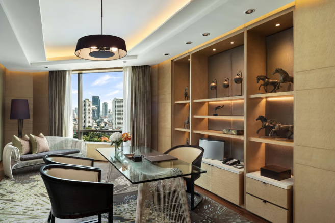 ROYAL SUITE