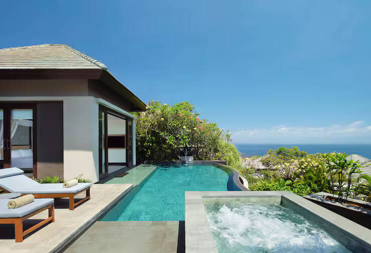 ONE BEDROOM OCEAN POOL VILLA