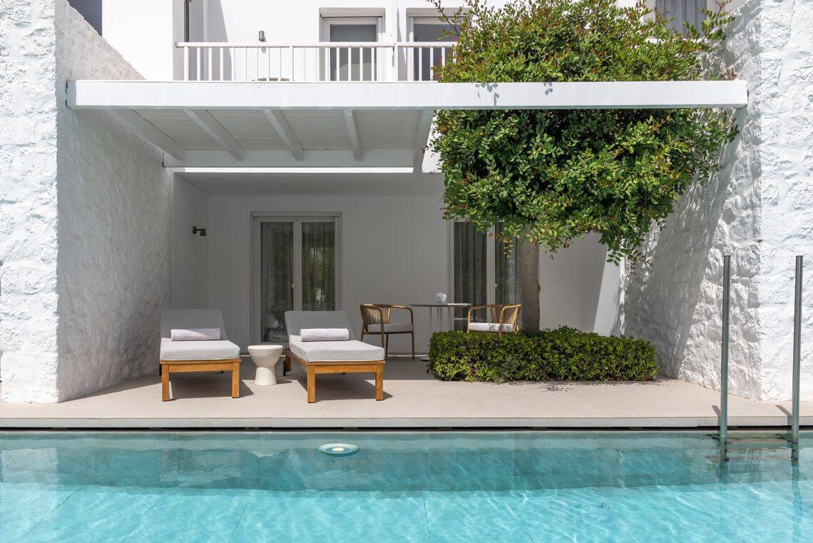 Junior Suite Sharing Pool