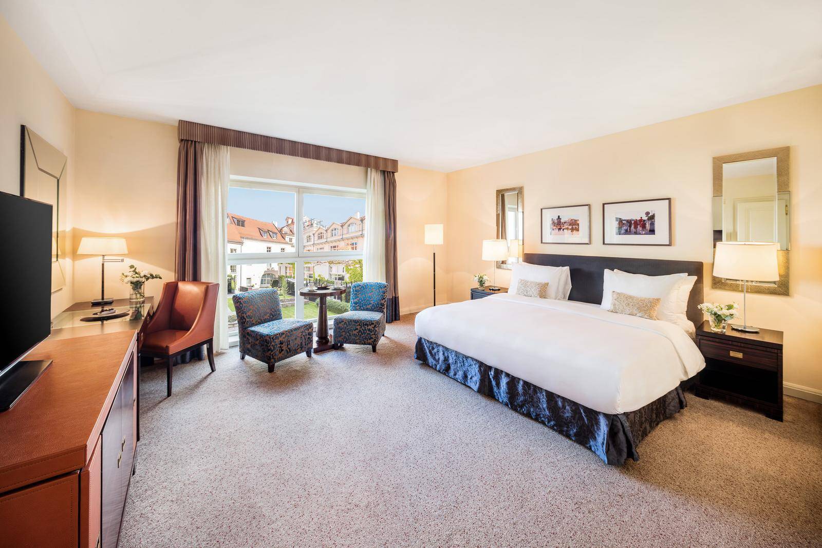 Family Deluxe Garden View Room