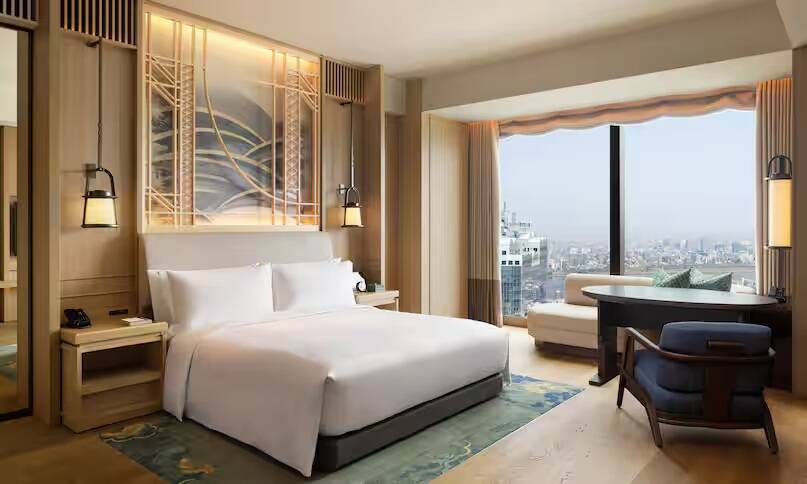 King Premier Room