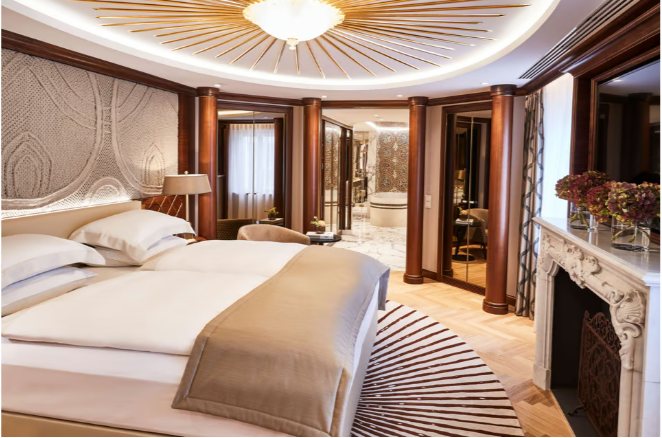 Maximilian Suite