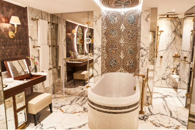 Maximilian Suite