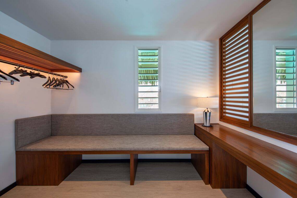 LAGOON OVERWATER BUNGALOW WITH POOL