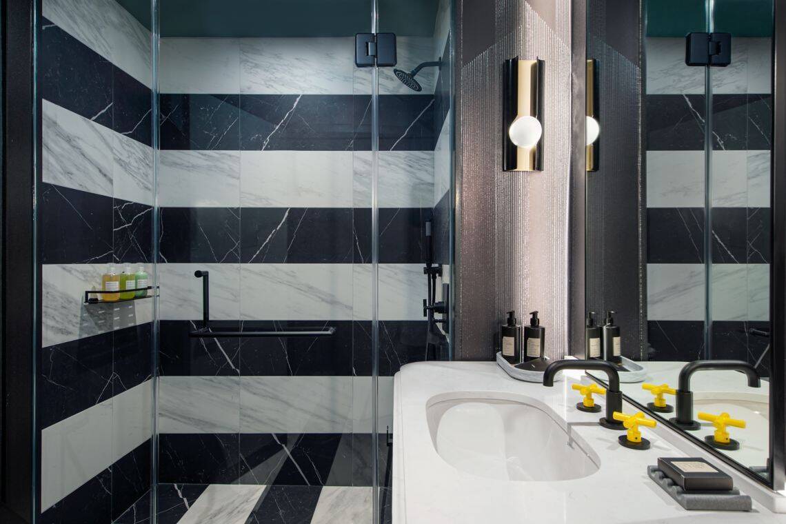 Premier King Park View 