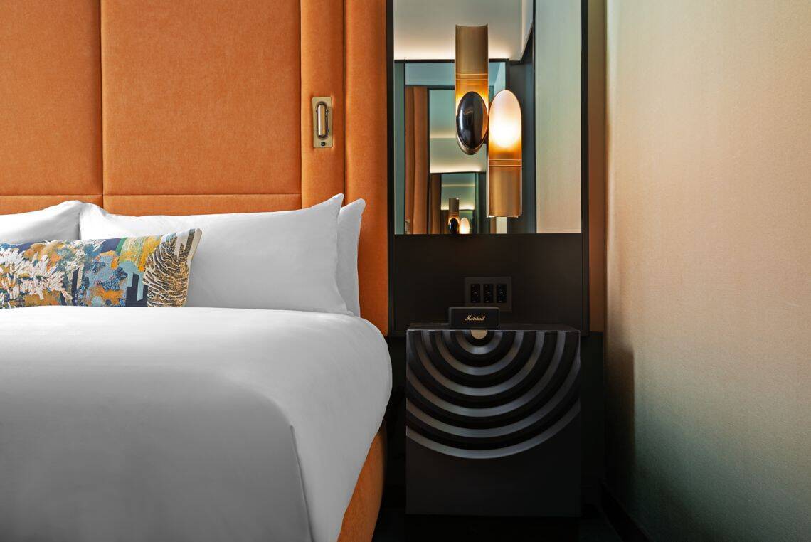 Premier Deluxe King Park View 