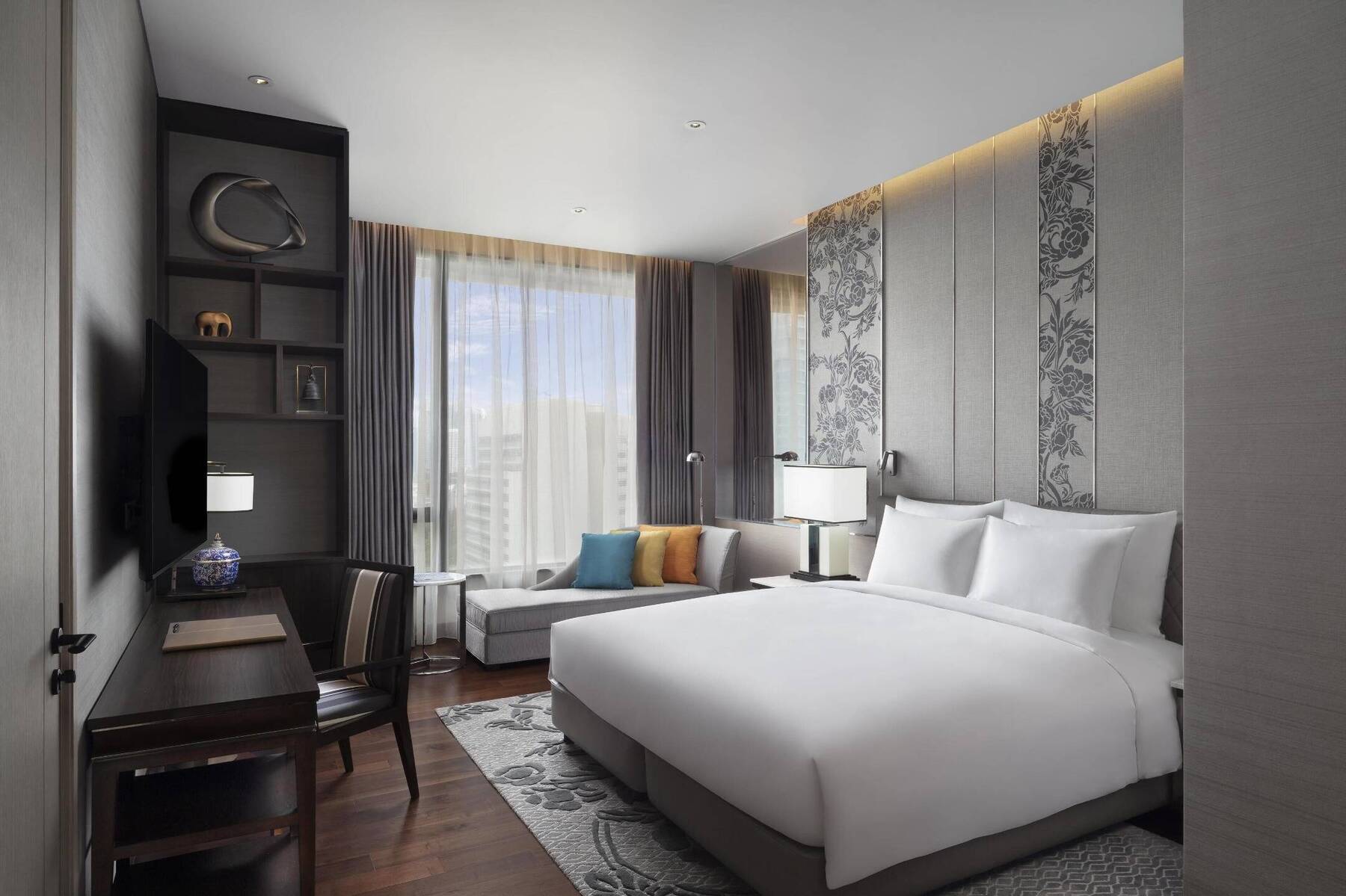 GRAND PREMIER KING ROOM