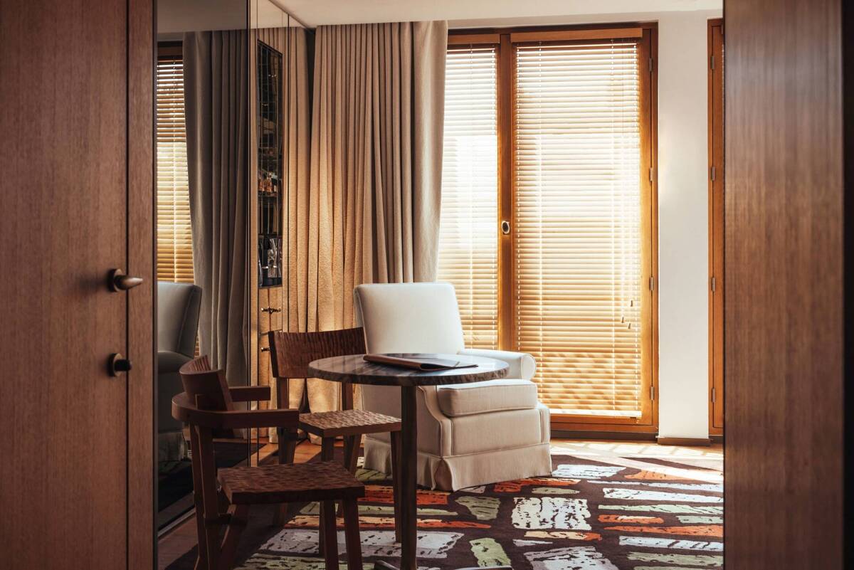 KING ACCESSIBLE PRESTIGE ROOM