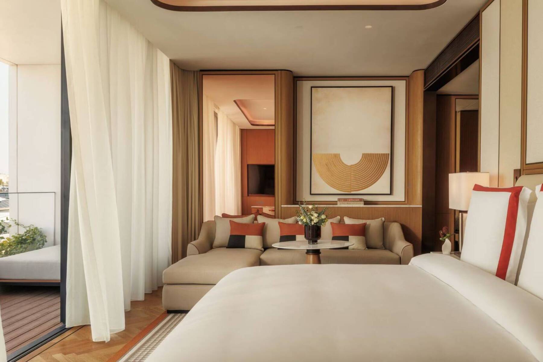 Promenade Deluxe Room